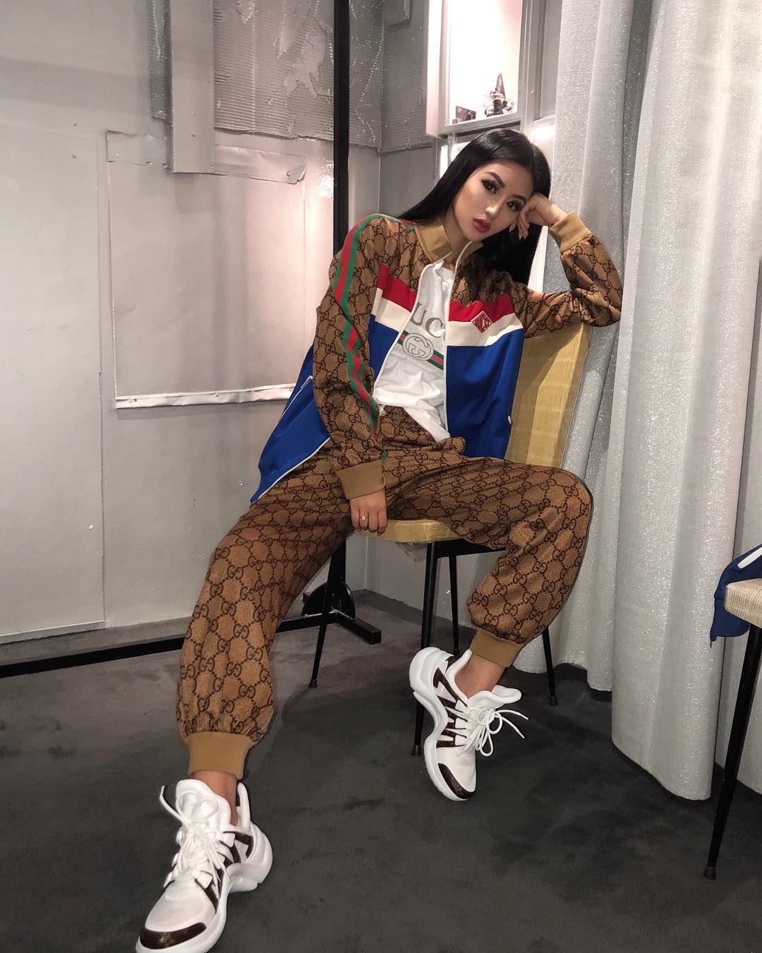 tieu thu hoi con nha giau Chau A anh 7