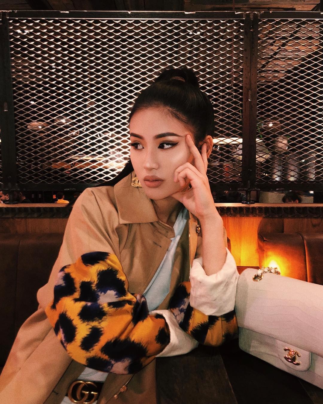 tieu thu hoi con nha giau Chau A anh 6