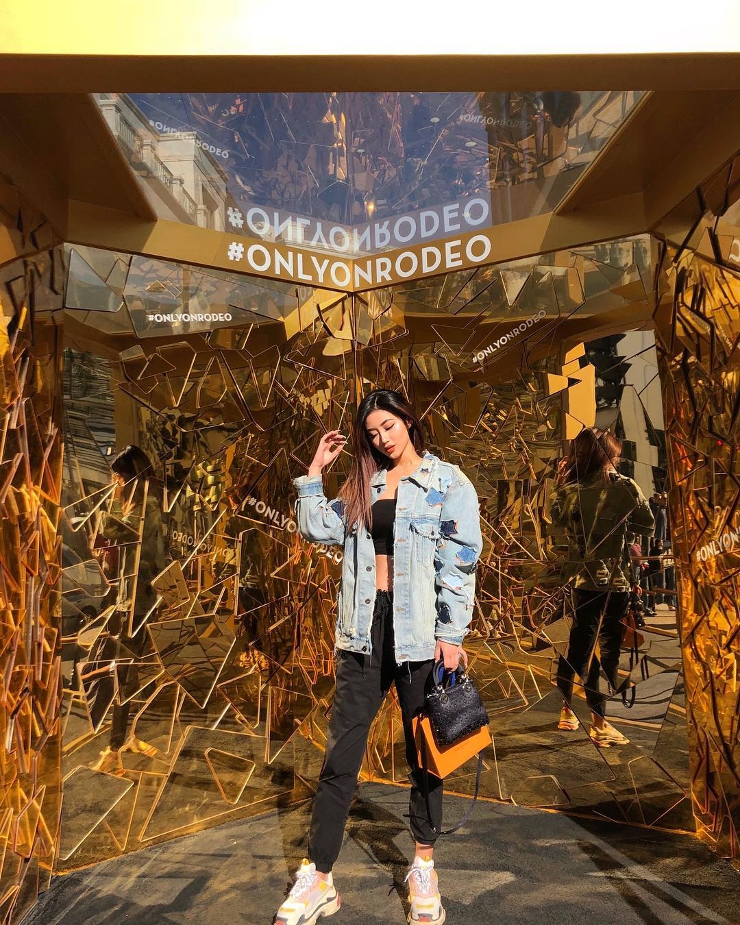 tieu thu hoi con nha giau Chau A anh 13