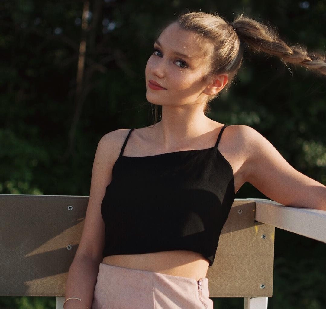 hot girl cover La Vie En Rose anh 7