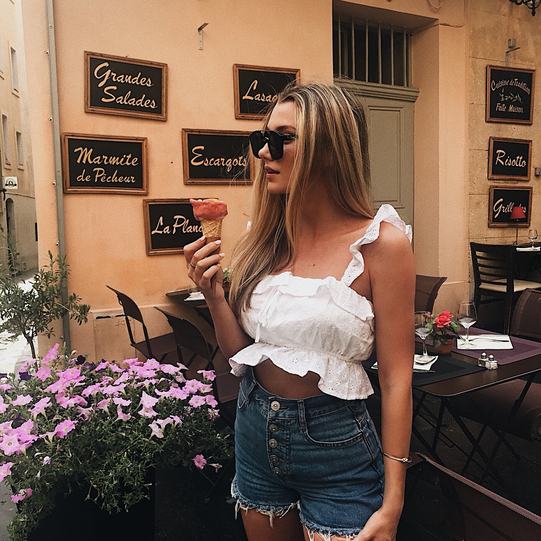 hot girl cover La Vie En Rose anh 4