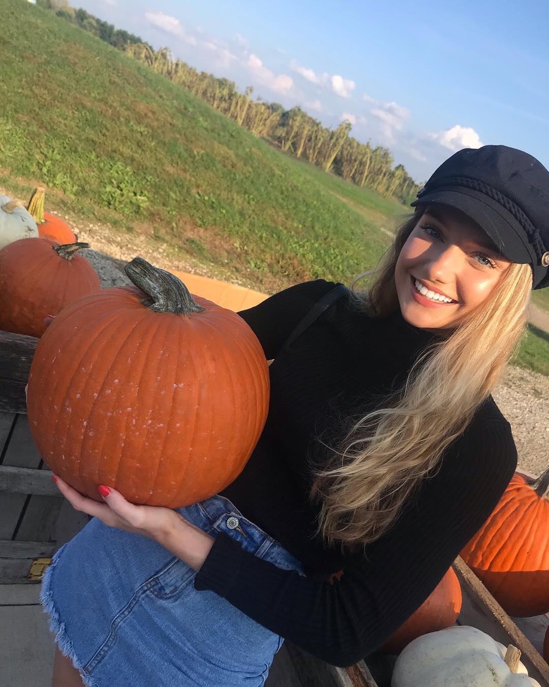 hot girl cover La Vie En Rose anh 2