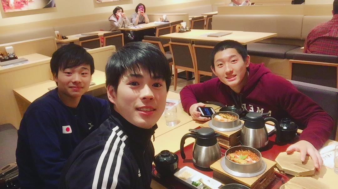 chang trai noi tieng nho hinh anh khoe 6 mui anh 9