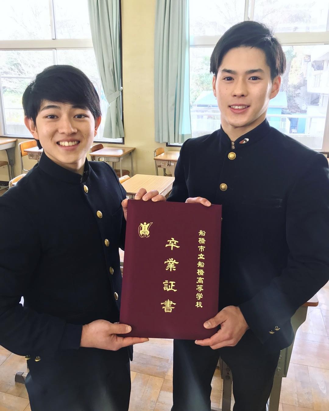 chang trai noi tieng nho hinh anh khoe 6 mui anh 5