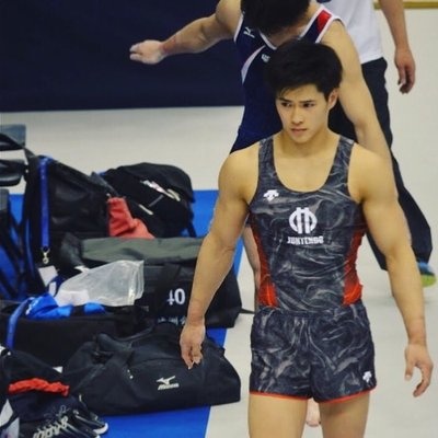 chang trai noi tieng nho hinh anh khoe 6 mui anh 14