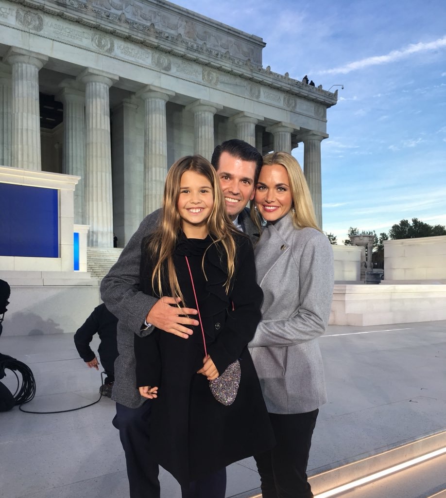 chau Donald Trump anh 5