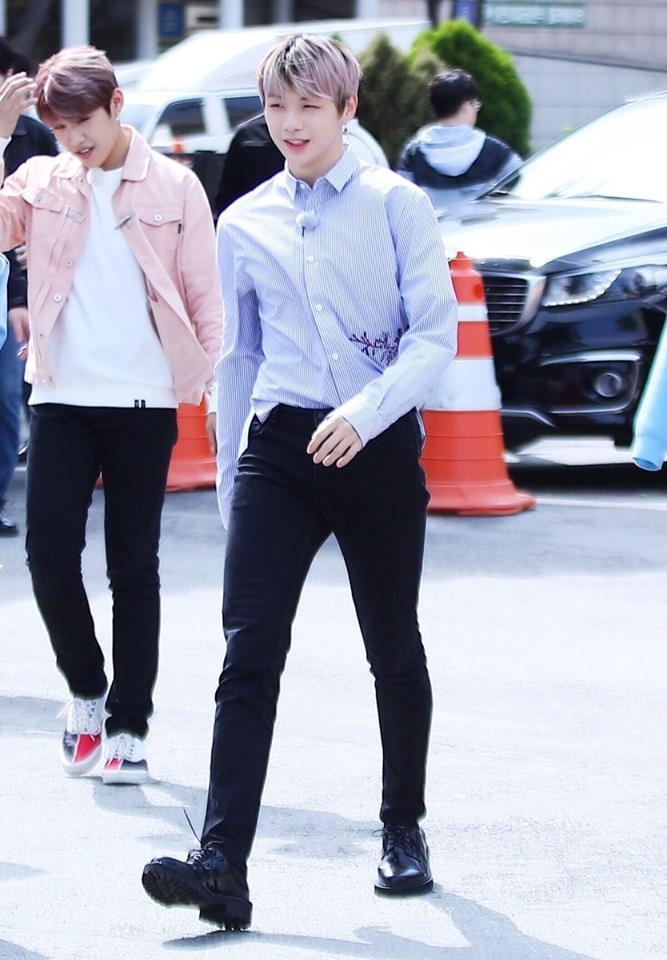 thời trang hè của Kang Daniel ảnh 13 thoi trang he cua Kang Daniel anh 13