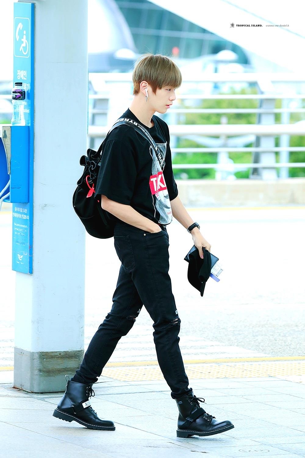 thời trang hè của Kang Daniel ảnh 9 thoi trang he cua Kang Daniel anh 9