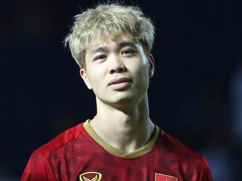 Nhung kieu toc cua Cong Phuong theo nam thang hinh anh