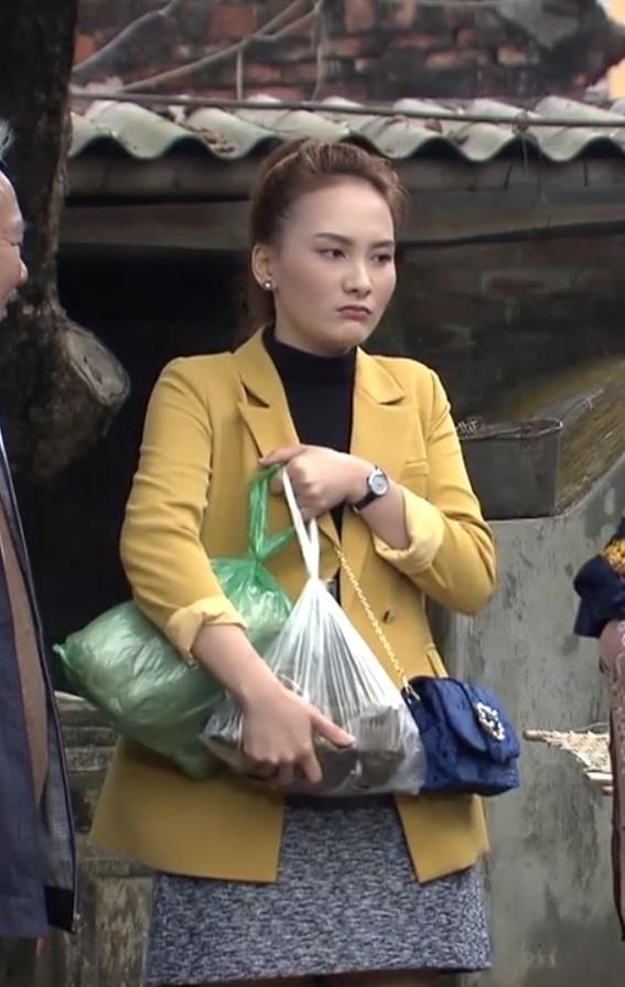 Phong cach an mac cua Thu trong Ve nha di con anh 7