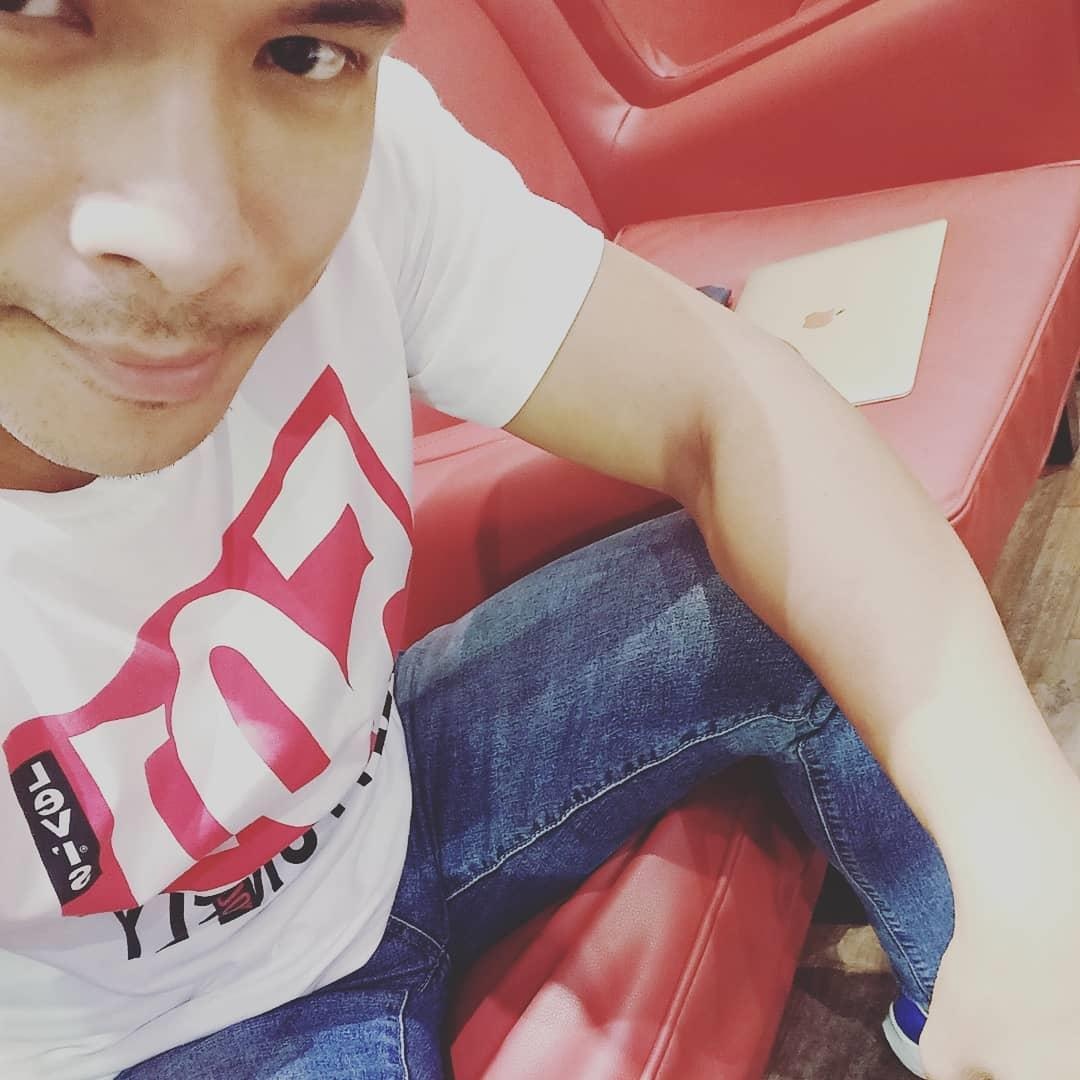 thoi trang doi thuong cua Truong The Vinh anh 6