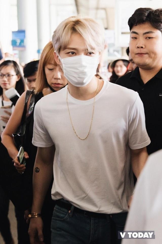thoi trang san bay Kim Jaejoong toi Viet Nam anh 2