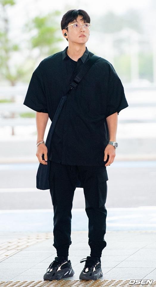 thoi trang san bay cua Ji Chang Wook anh 1