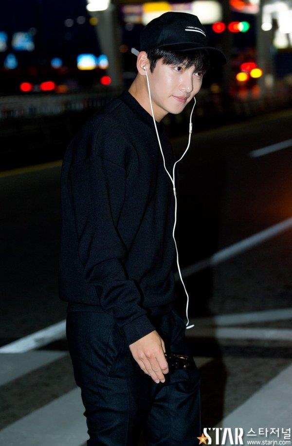 thoi trang san bay cua Ji Chang Wook anh 4
