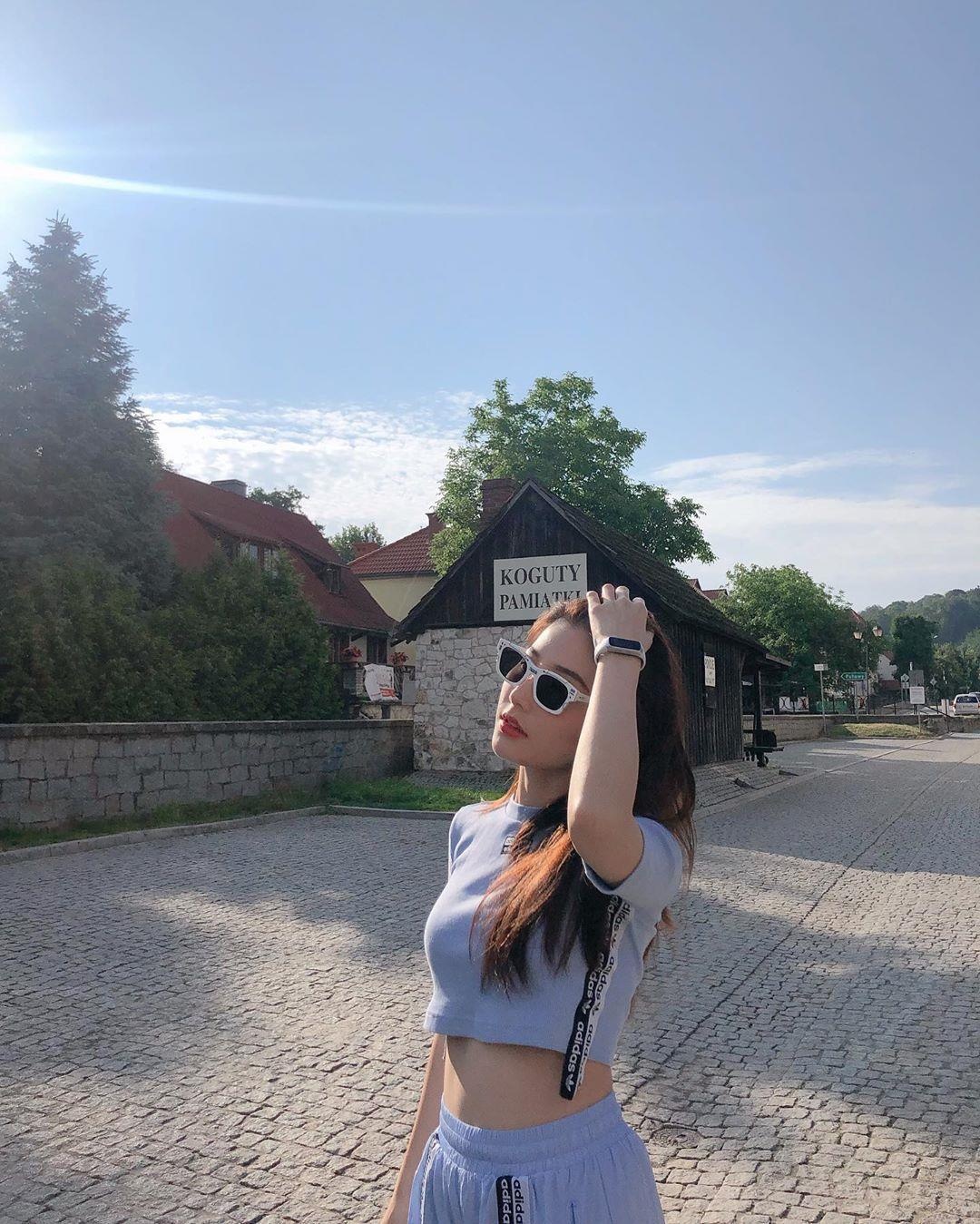 Diem My 9X dung hang hieu anh 7