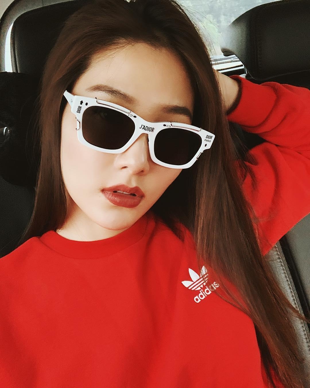 Diem My 9X dung hang hieu anh 8