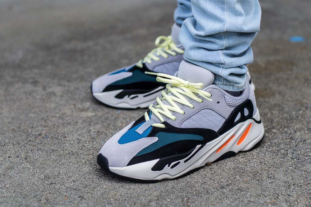 Yeezy Boost 700 Wave Runner ảnh 3 Yeezy Boost 700 Wave Runner anh 3
