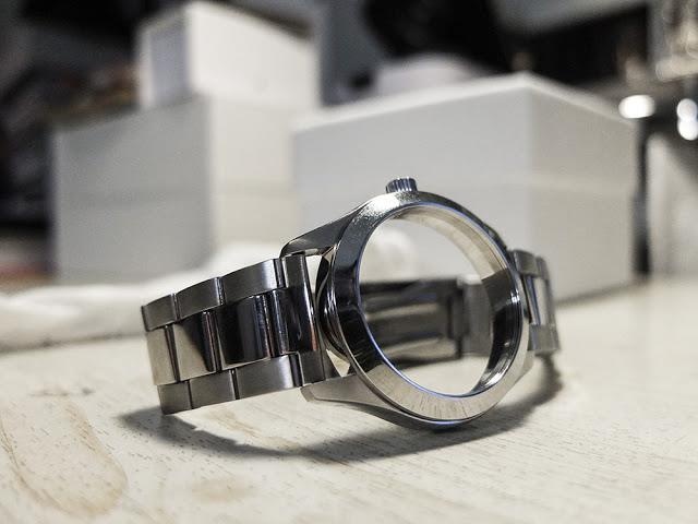 đồng hồ xuyên thấu Maison Martin Margiela x HM ảnh 4 dong ho xuyen thau Maison Martin Margiela x HM anh 4