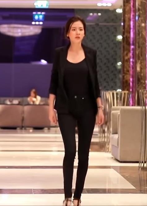 Thoi trang nu chinh phim Chiec la cuon bay anh 8