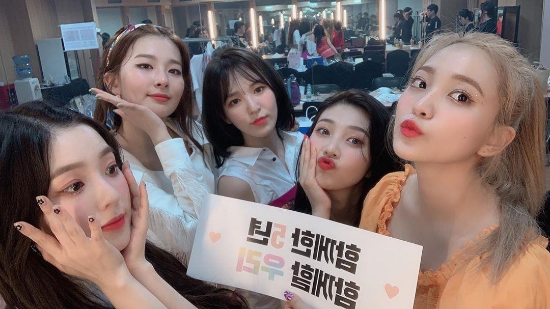 Thanh vien Red Velvet doi mau toc anh 16