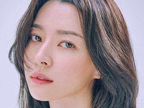 Ban gai tin don Lee Jong Suk quyen ru tren san khau hinh anh