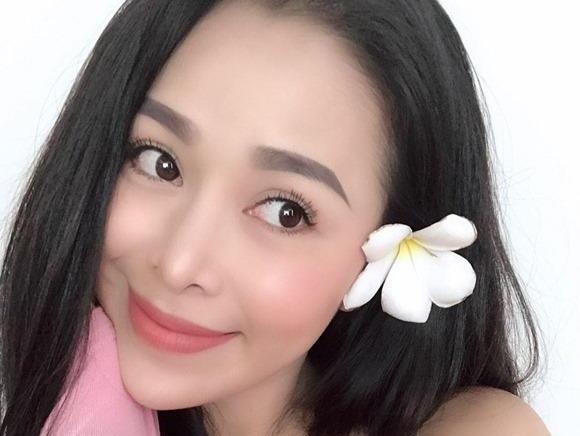 Nhan sac xinh dep cua ban gai Dung 'Ve nha di con' hinh anh