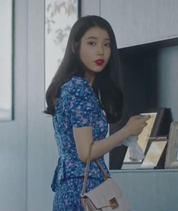 thời trang của IU trong Hotel Del Luna ảnh 3 thoi trang cua IU trong Hotel Del Luna anh 3