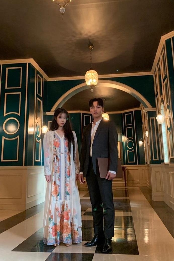 thời trang của IU trong Hotel Del Luna ảnh 10 thoi trang cua IU trong Hotel Del Luna anh 10