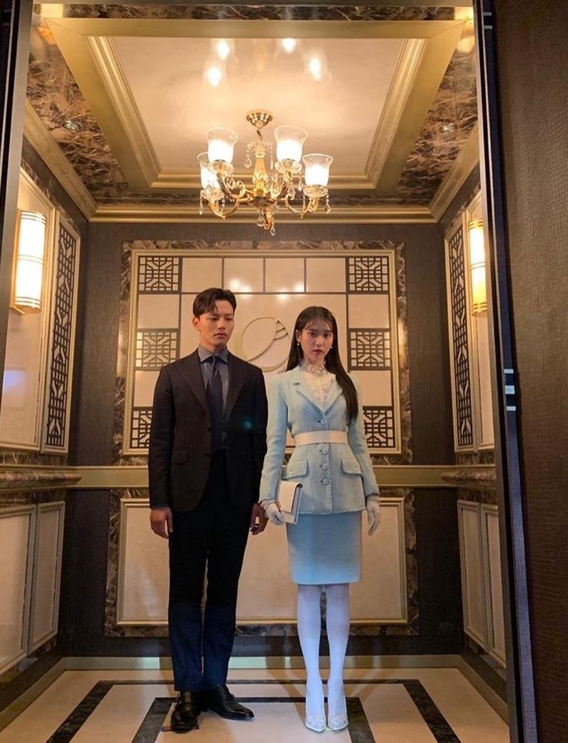 thời trang của IU trong Hotel Del Luna ảnh 11 thoi trang cua IU trong Hotel Del Luna anh 11