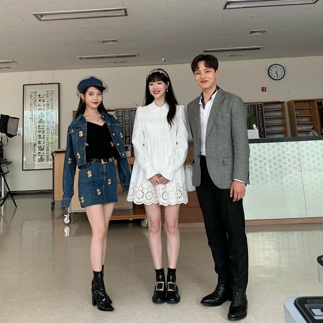 Sulli IU diện hàng hiệu ảnh 1 Sulli IU dien hang hieu anh 1