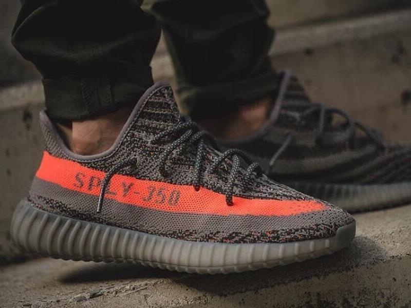 Thu di mua giay fake o Trung Quoc va mac ca giam duoc 14 trieu dong hinh anh