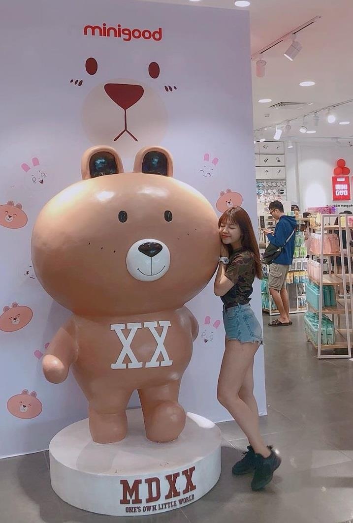 ban gai Dang Van Lam anh 7