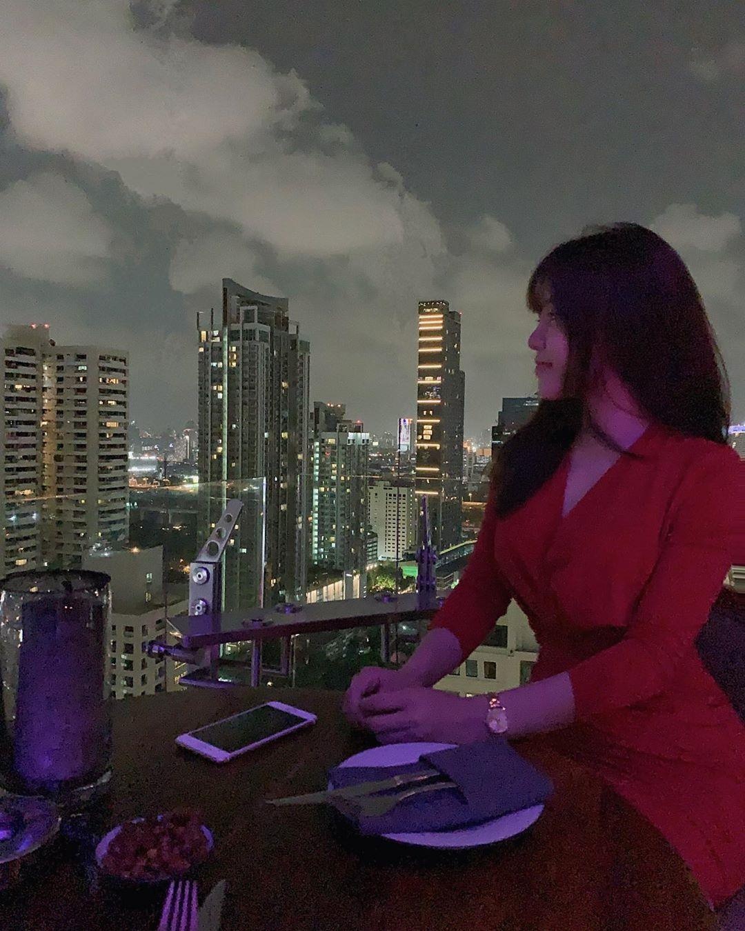 ban gai Dang Van Lam anh 9