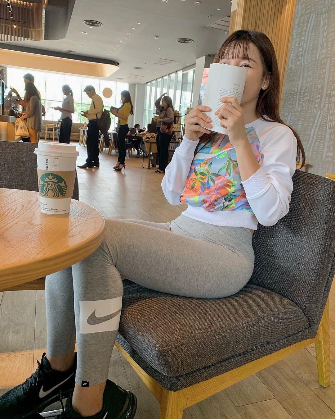 ban gai Dang Van Lam anh 3