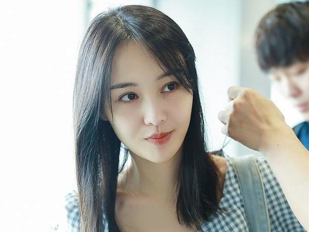 Khong con mac xau, Trinh Sang gio chuong style ngot ngao 'hack tuoi' hinh anh