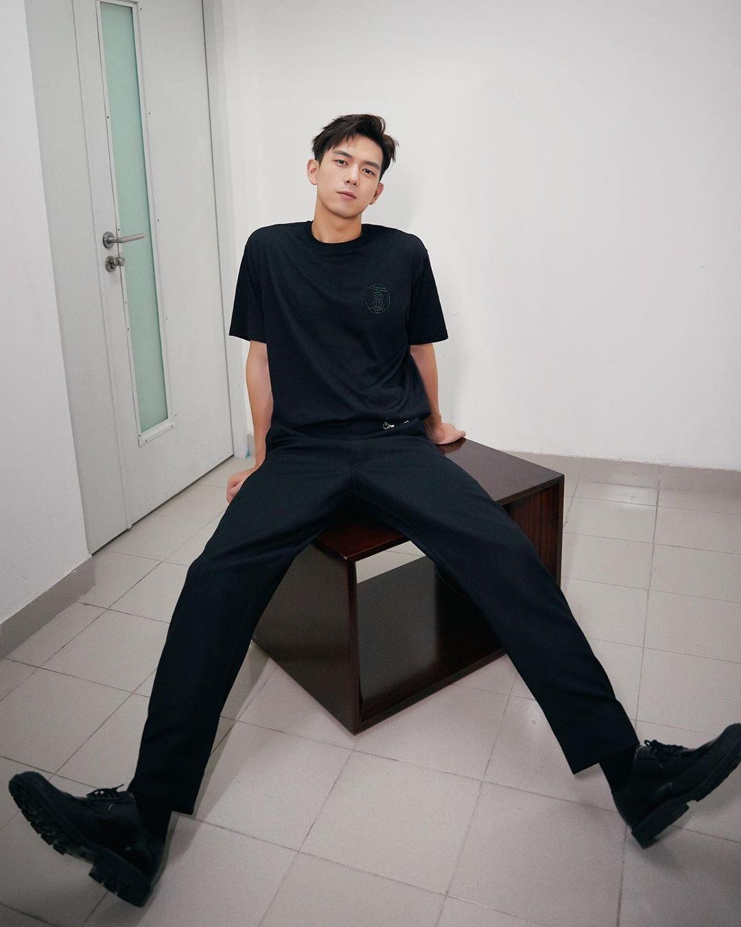 thoi trang cap doi ca muc ham mat anh 11