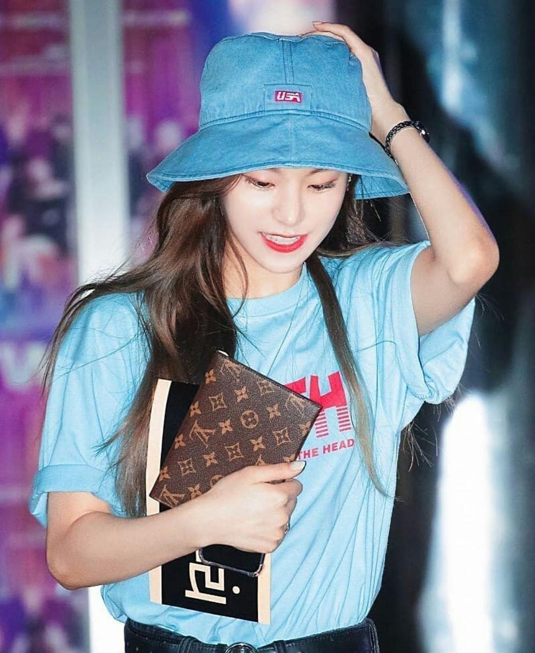 thời trang của Yeji ITZY ảnh 3 thoi trang cua Yeji ITZY anh 3