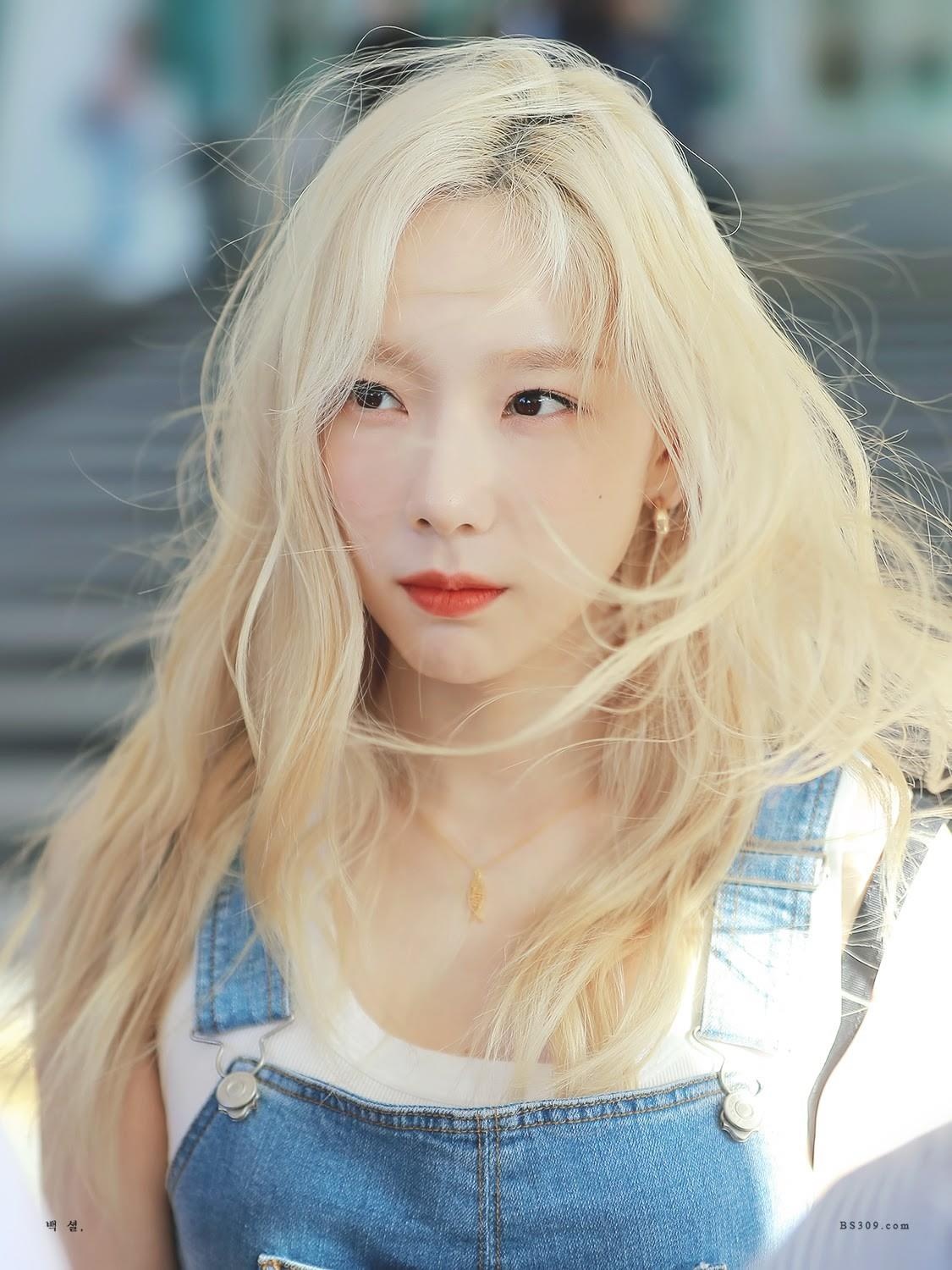 Taeyeon nhuộm tóc vàng ảnh 5 Taeyeon nhuom toc vang anh 5