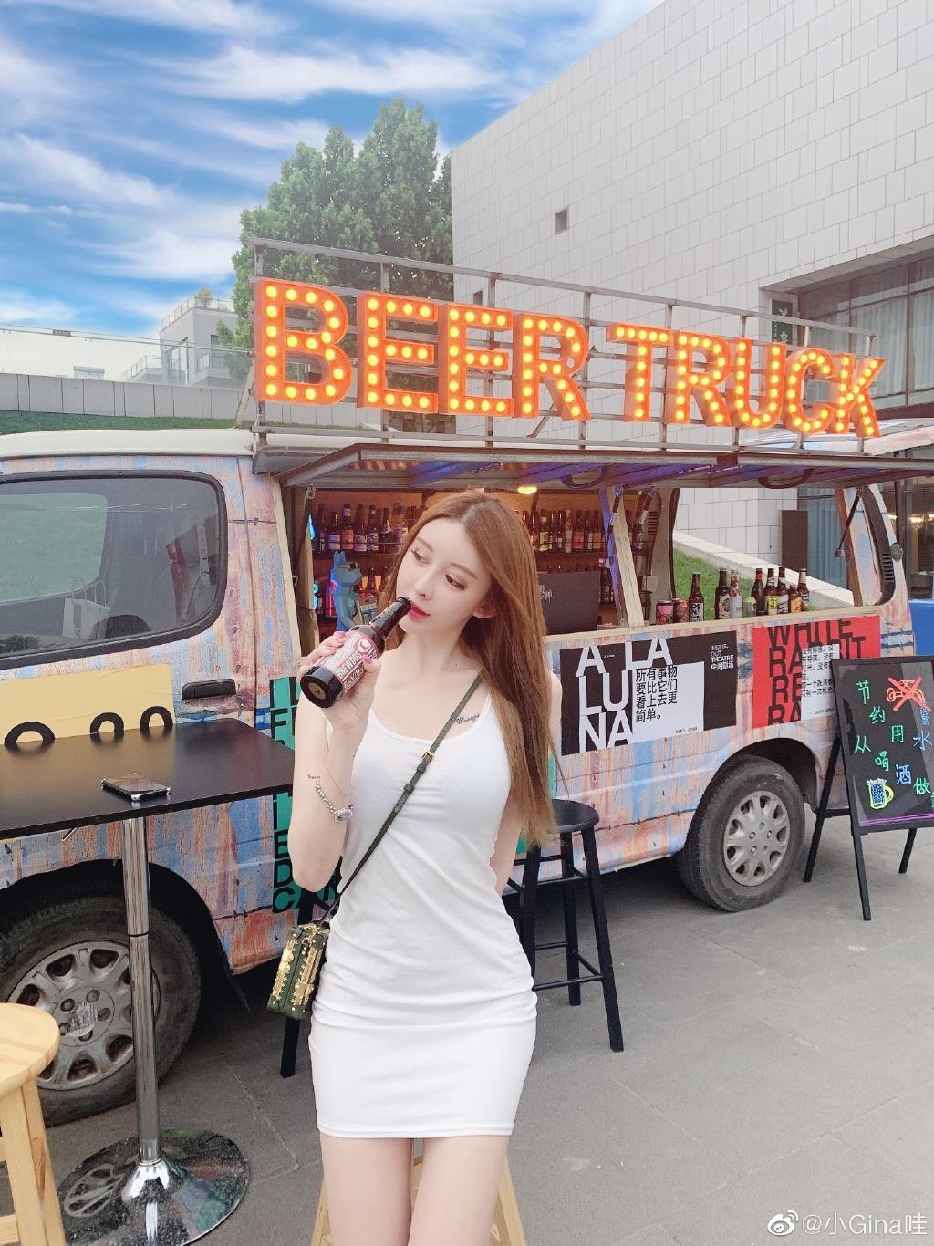 thoi trang ban gai Ngo Diec Pham anh 9