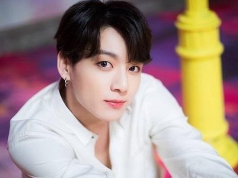 Jungkook (BTS) duoc phong 'thanh sold out' nho dung gi het nay hinh anh
