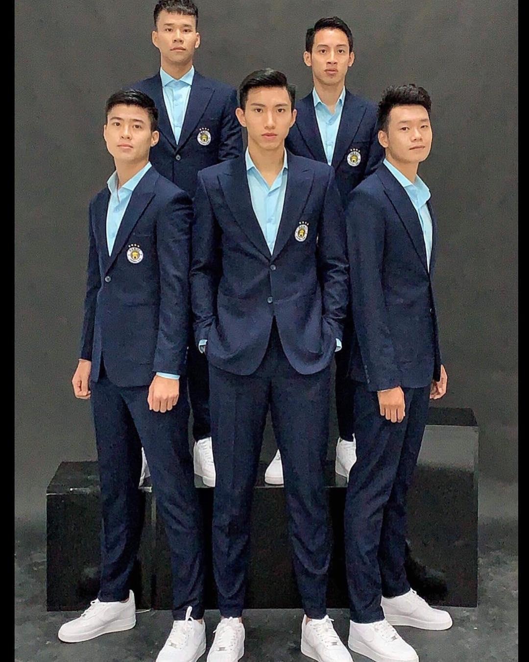 thoi trang cua Doan Van Hau anh 4