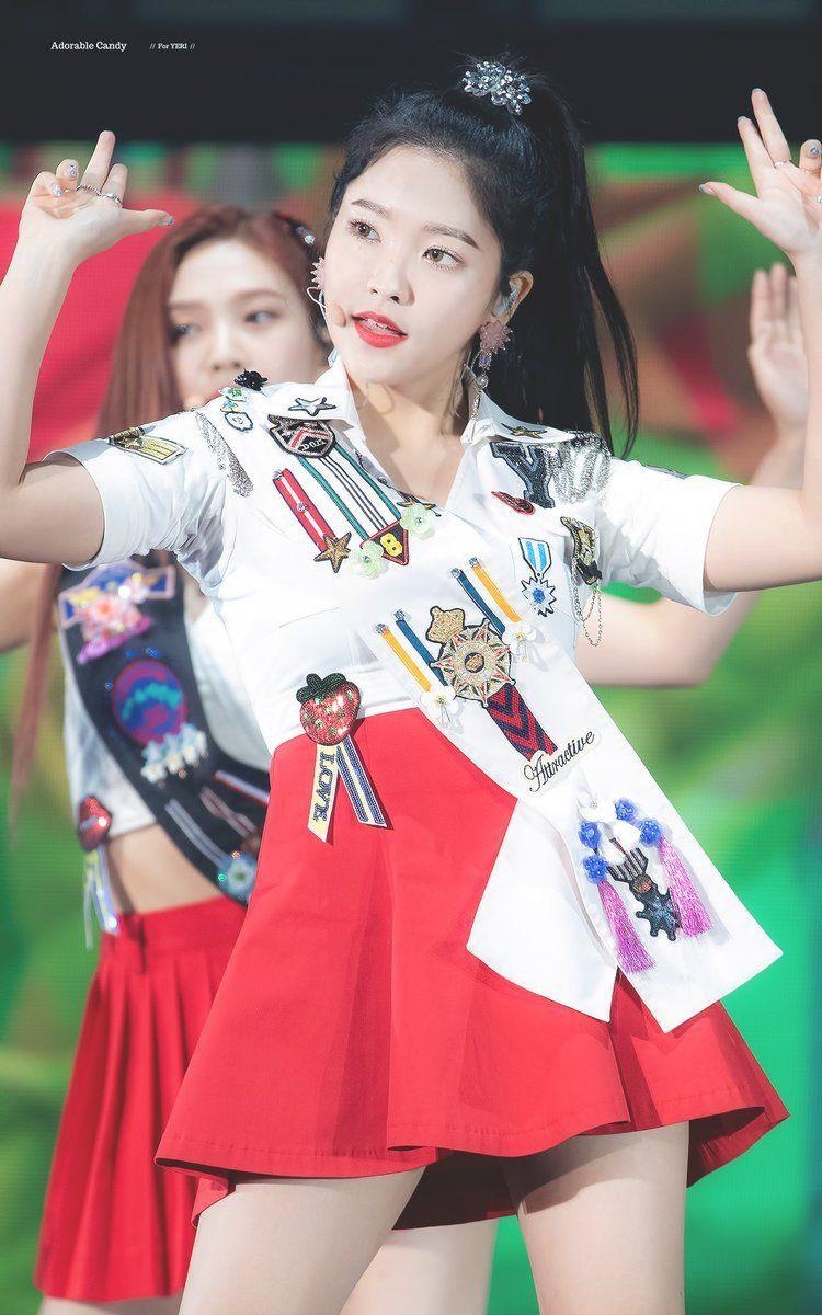 Red Velvet mac vay ngan anh 11