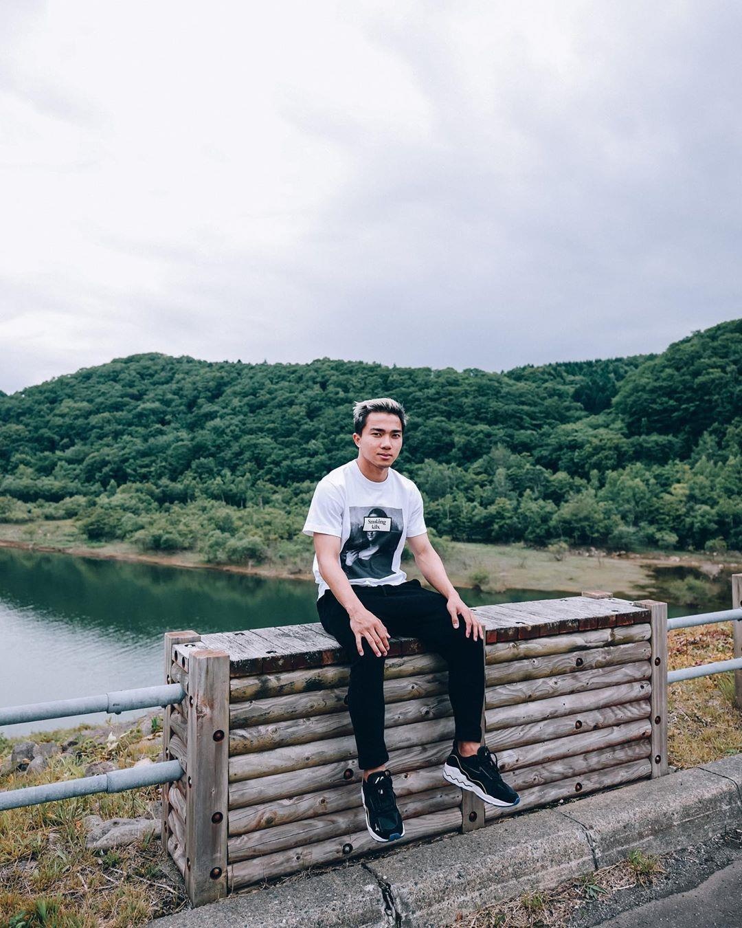 Thoi trang cua cau thu Thai Chanathip anh 8