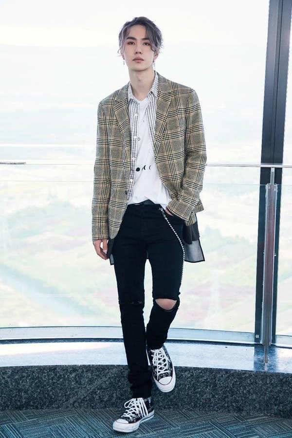 sao nam mac vest dep anh 11