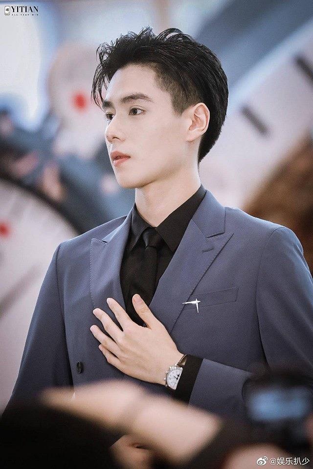 sao nam mac vest dep anh 13