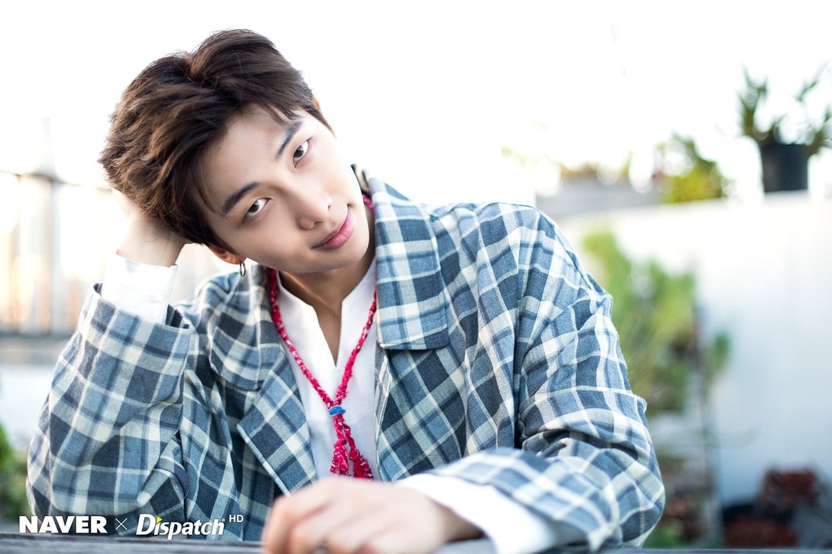 thời trang thường ngày của trưởng nhóm BTS ảnh 1 thoi trang thuong ngay cua truong nhom BTS anh 1