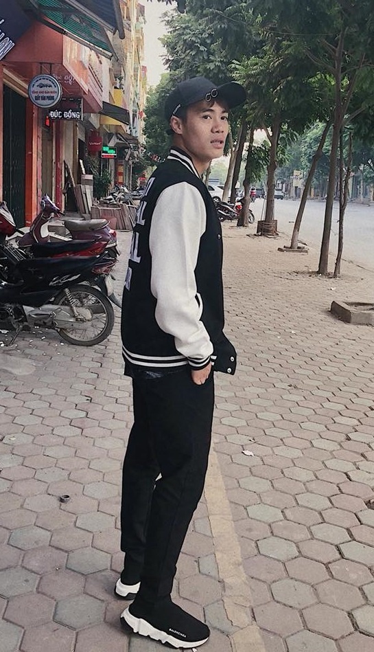 bo suu tap giay hieu cua cau thu Viet anh 4