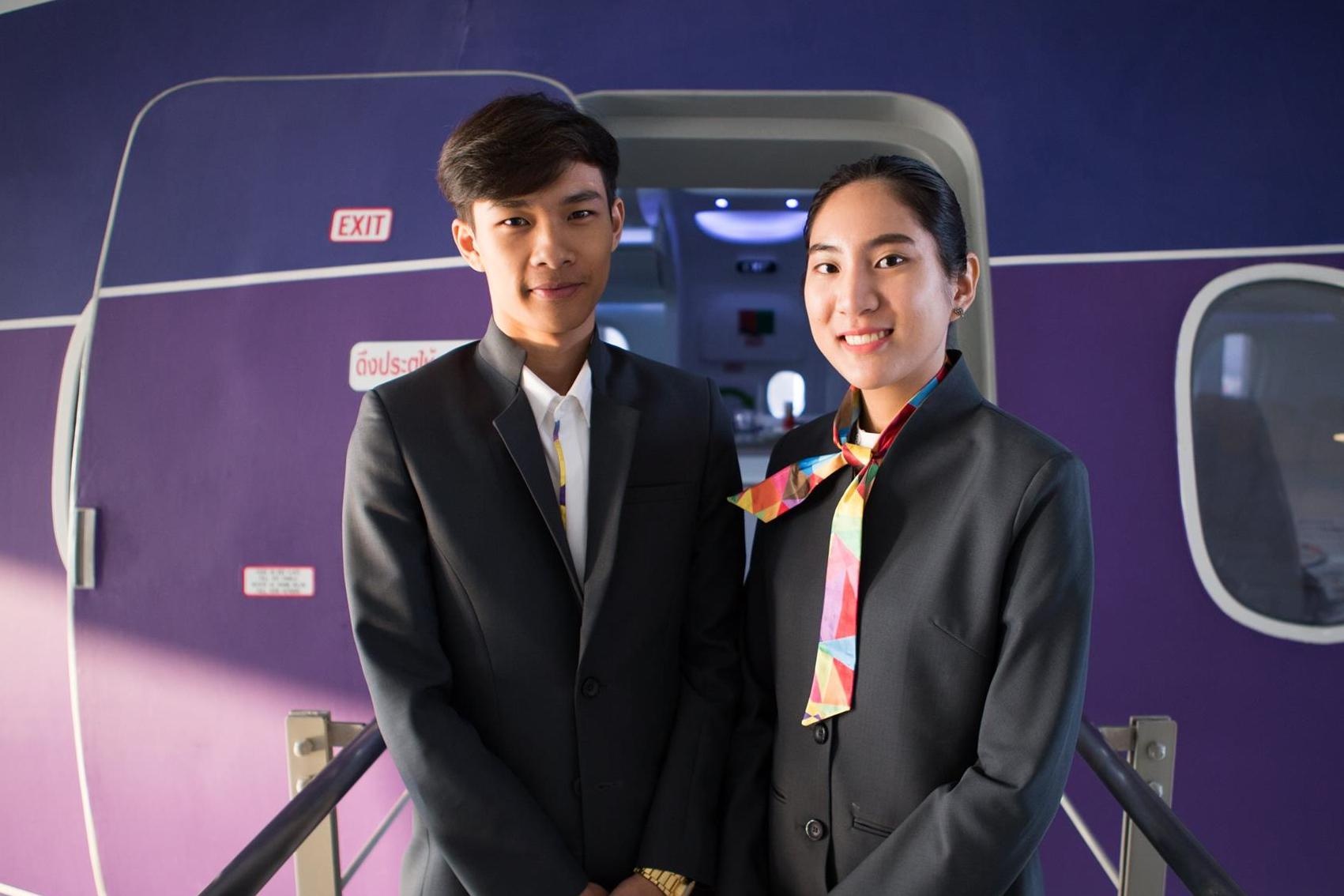 dong phuc sinh vien anh 9