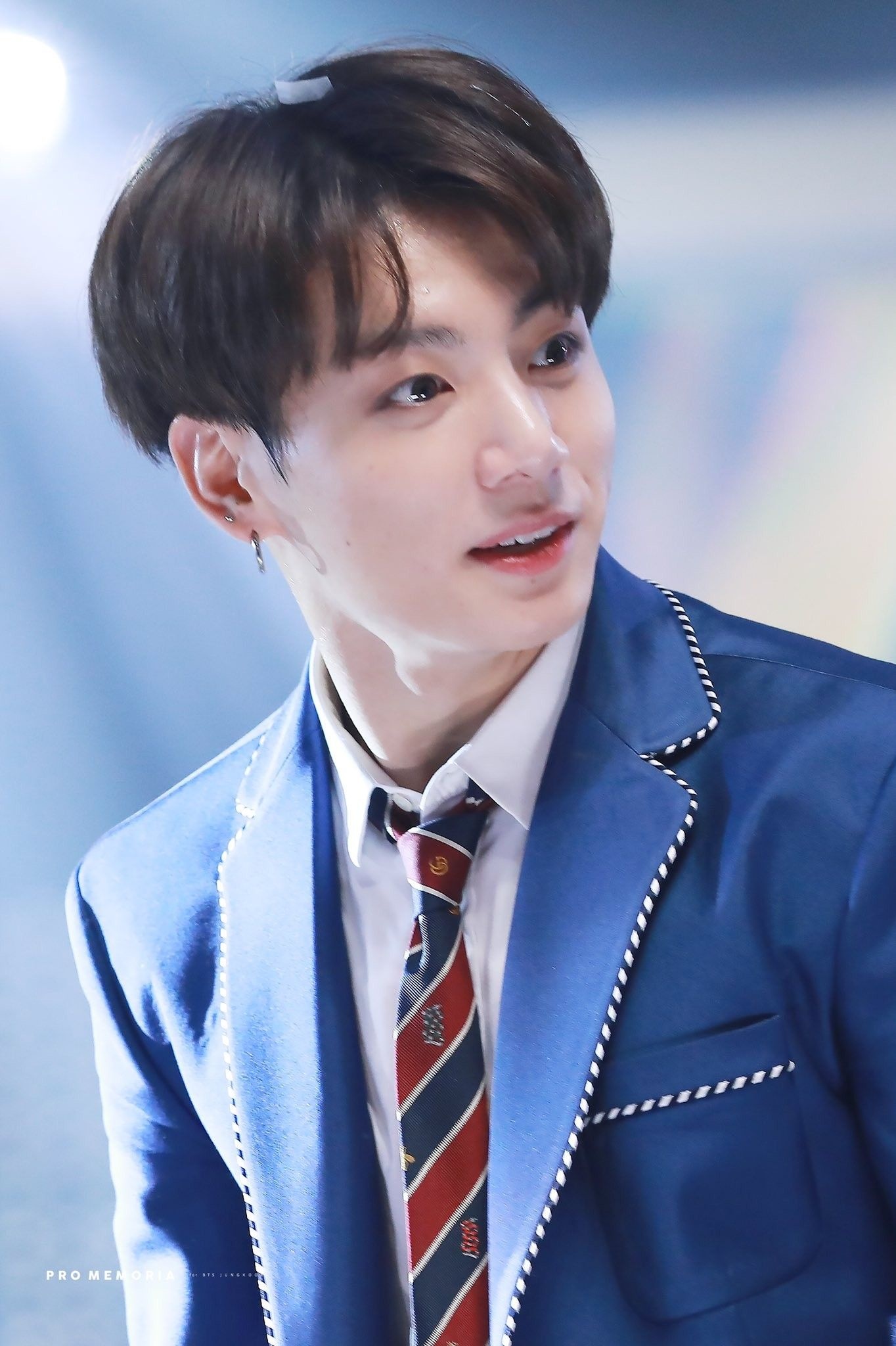 Jungkook de toc dai anh 3