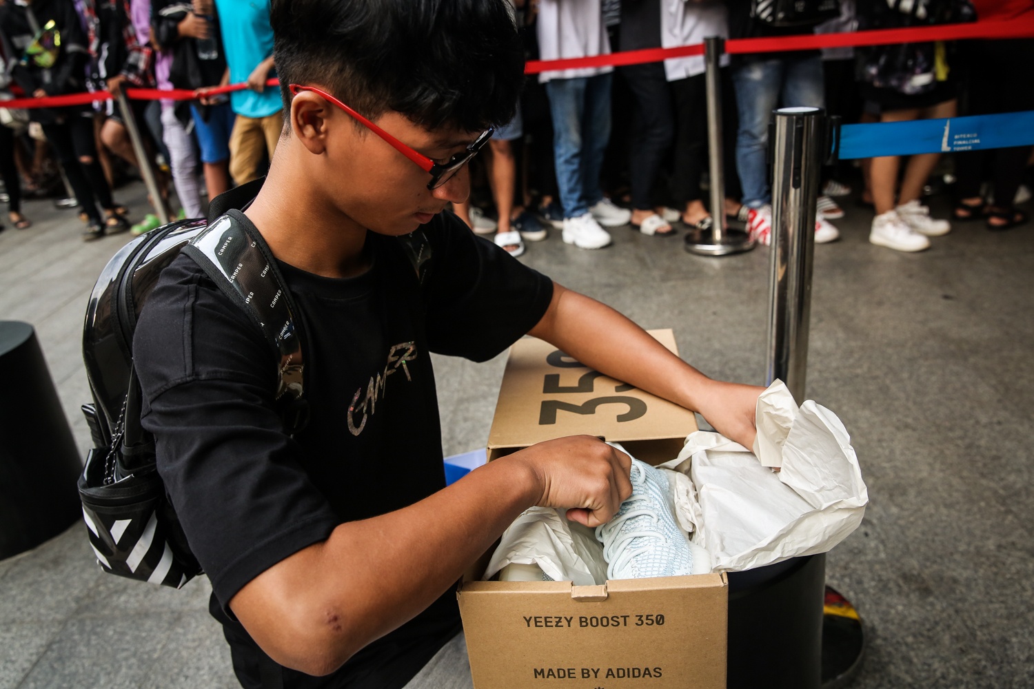 hành trình săn giày Yeezy Cloud White ảnh 10 hanh trinh san giay Yeezy Cloud White anh 10